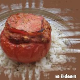 Stuffed tomatoes vegan