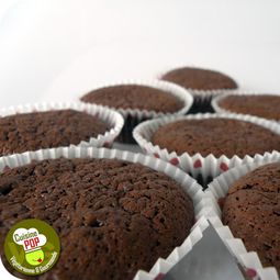 Sweet chocolate and cashew nuts