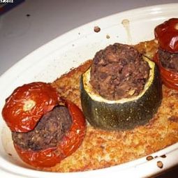 Tomatoes stuffed with lentils