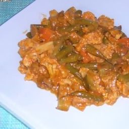 Vegetable curry with coconut milk