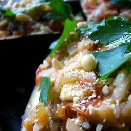 Vegetarian stuffed eggplant