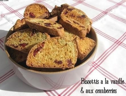 Biscotti with vanilla and cranberries