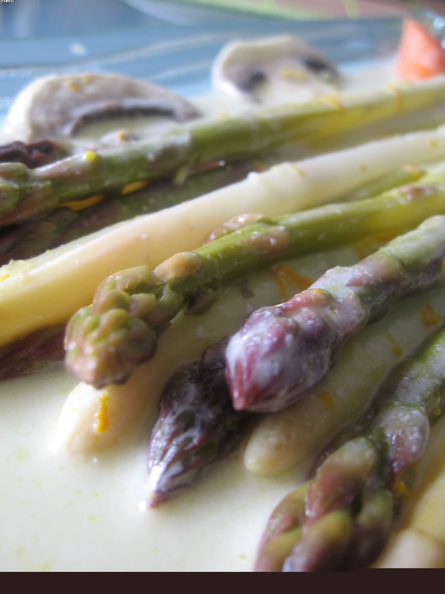 Blanquette asparagus with oranges