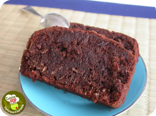 Cake with oatmeal and chocolate