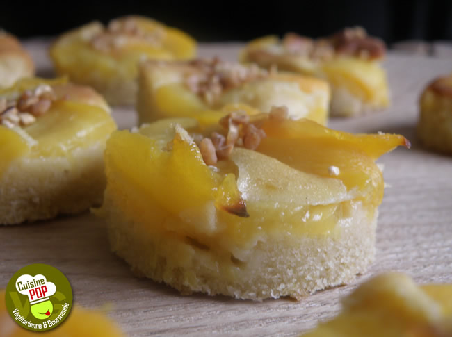 Cake with peaches and Quinoa