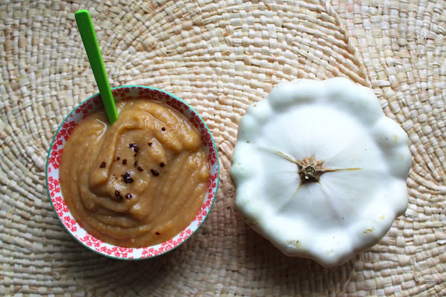 Cream of squash, chestnuts and cashew nuts Coffee