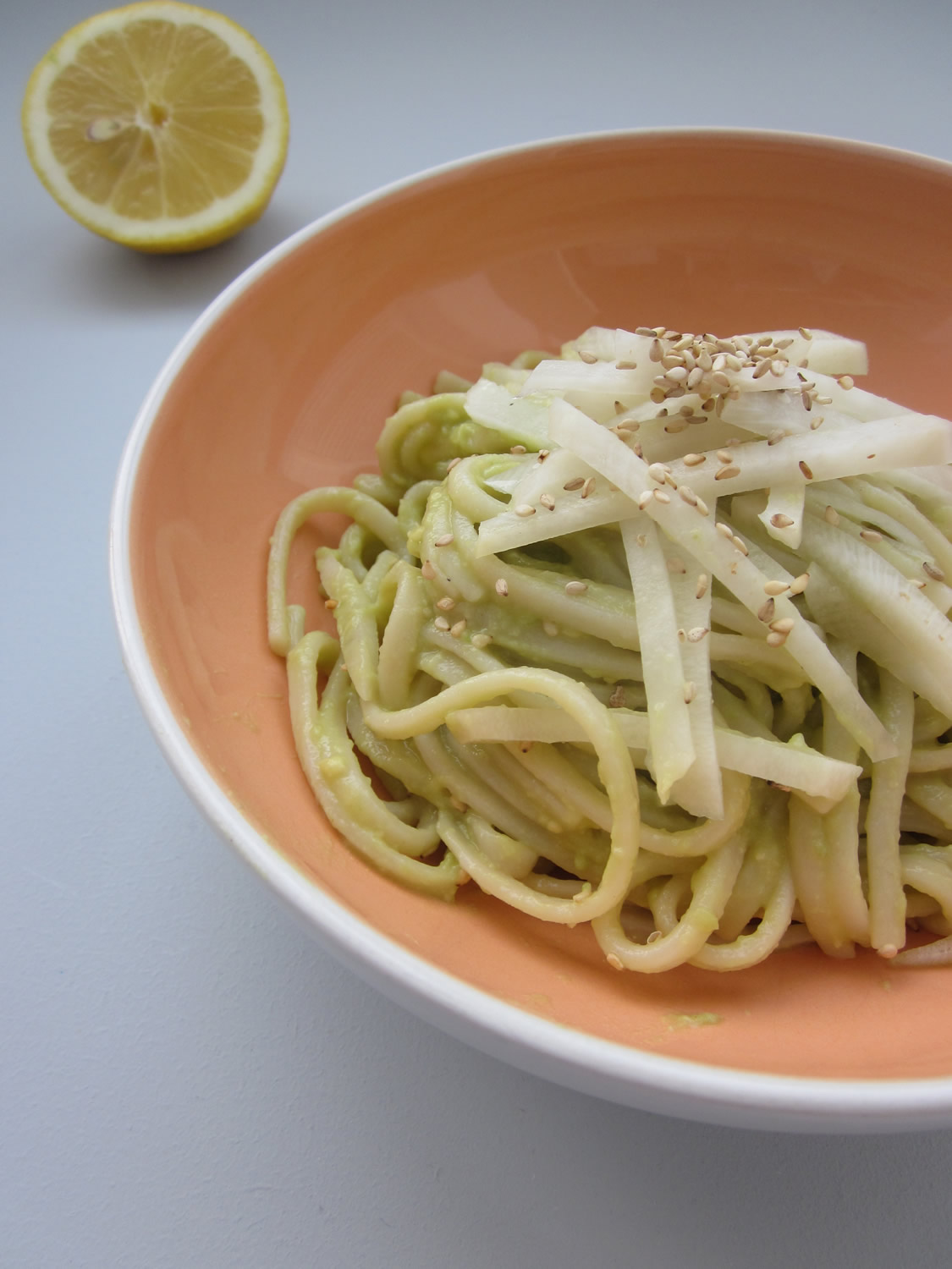 Frozen udon noodles with avocado and radish