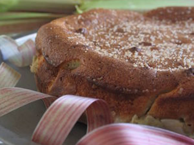 Fudge cake and rhubarb mascarpone