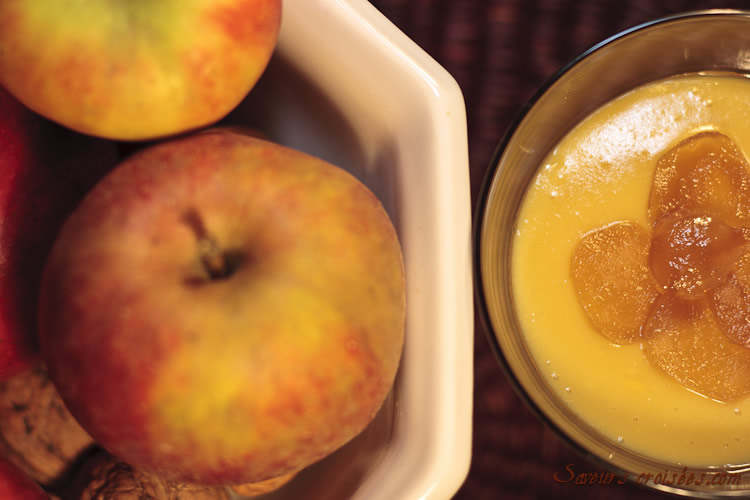 Jar with apple and ginger