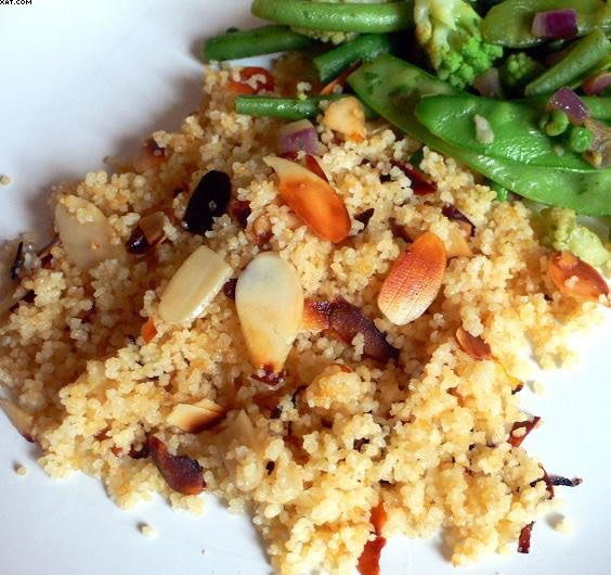 Lemony Couscous with roasted almonds