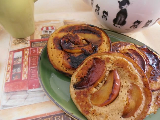 Pancakes with apple-caramel