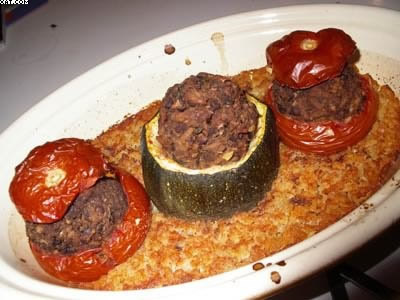 Tomatoes stuffed with lentils