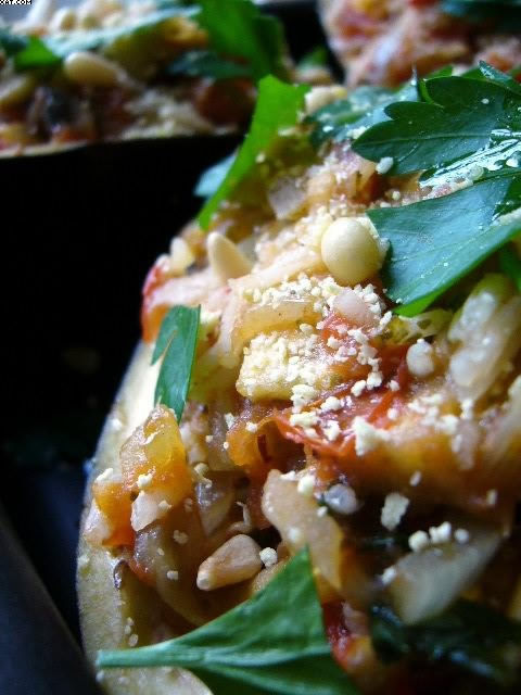 Vegetarian stuffed eggplant