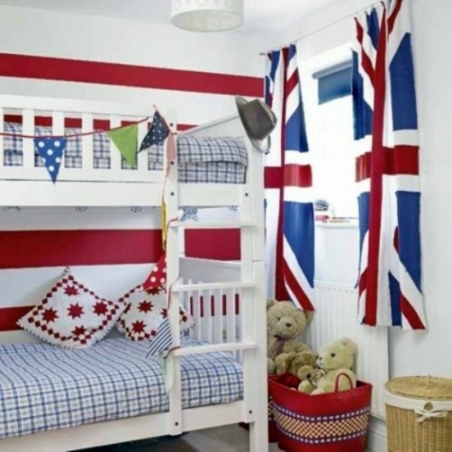 12 cool kids decorated in English style