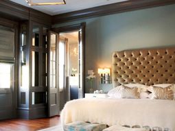 10 romantic bedrooms offer comfort and coziness