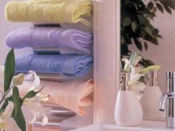 20 cool decorating ideas for small bathrooms