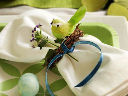 20 easy homemade Easter table decorations and placemats