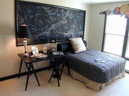 30 ideas for decorating wall with posters: a vintage atmosphere in modern interior design