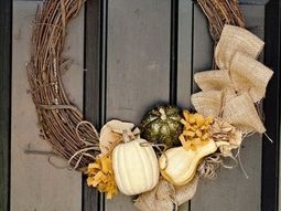 35 Decorating ideas for a homemade autumn door wreath