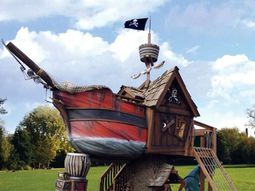 A cool game tower pirate ship for your kids