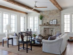 A modern fireplace or a Rumford fireplace – the advantages of traditional designs