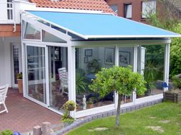Balcony or terrace glass conservatory – Build on a beautiful winter garden