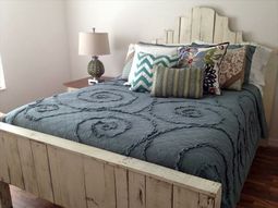Build bed frames themselves – DIY bed frame from Euro pallets