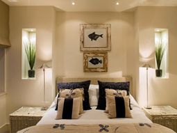 Choosing the right bedroom lamp