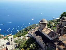 Color, decoration and other distinctive Mediterranean architecture