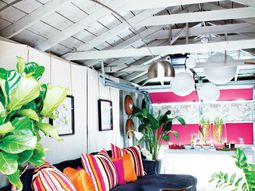 Colorful garage design – redesign of the old garage