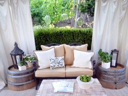 Cool outdoor accessories ideas – beautiful table decoration tips and suggestions