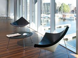 Designer Coconut chair by George Nelson brings style to your room