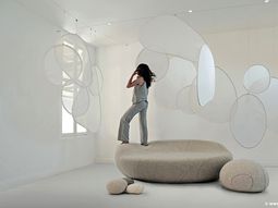 Designer cushion in the form of stones – stylish and practical