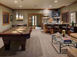 Dice table and room for a filled with House of Pleasure