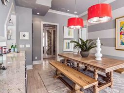 Dining room design – mix traditional style with contemporary accents