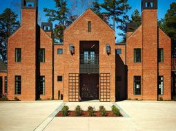 Family, Fundraising and familiar house design – modern residence of brick
