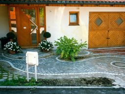 Front garden and driveway design – practical garden design ideas