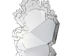 Glorious mirror – modern art inspired from ancient times