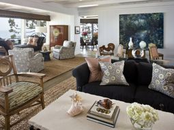 How to combine the carpets in an open living plan?