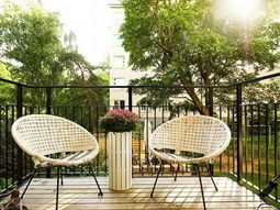 Make small balcony – you create a green corner relaxation