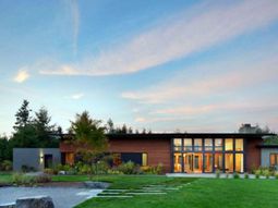 Modern architecture in the prairie – Architect house with sustainable design