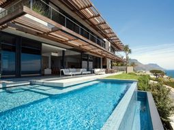 Modern Luxury Residence in Cape Town with breathtaking ocean views and stylish interiors
