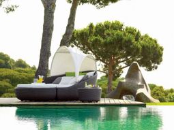 Modern Outdoor Furniture by Gloster – the modular Eclipse Collection