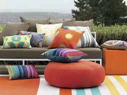Modern terrace design – cool lounge furniture outdoor