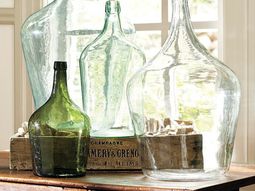 Old fashioned bottles in Interior Design – 35 Ideas
