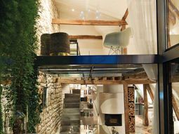 Renovated duplex apartment in the heart of Paris – original residence