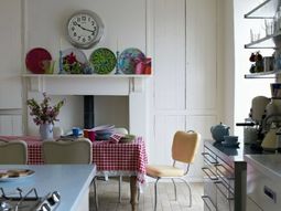 Setting cozy kitchen in country style