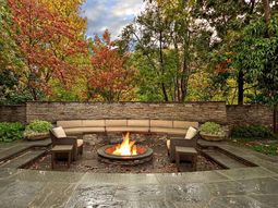 Sitting areas in the garden – the stylish appearance of your home