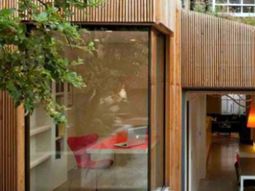 The architect-designed house Juwelbox in London