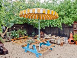 The successful garden design requires effort, effort, and a strong desire